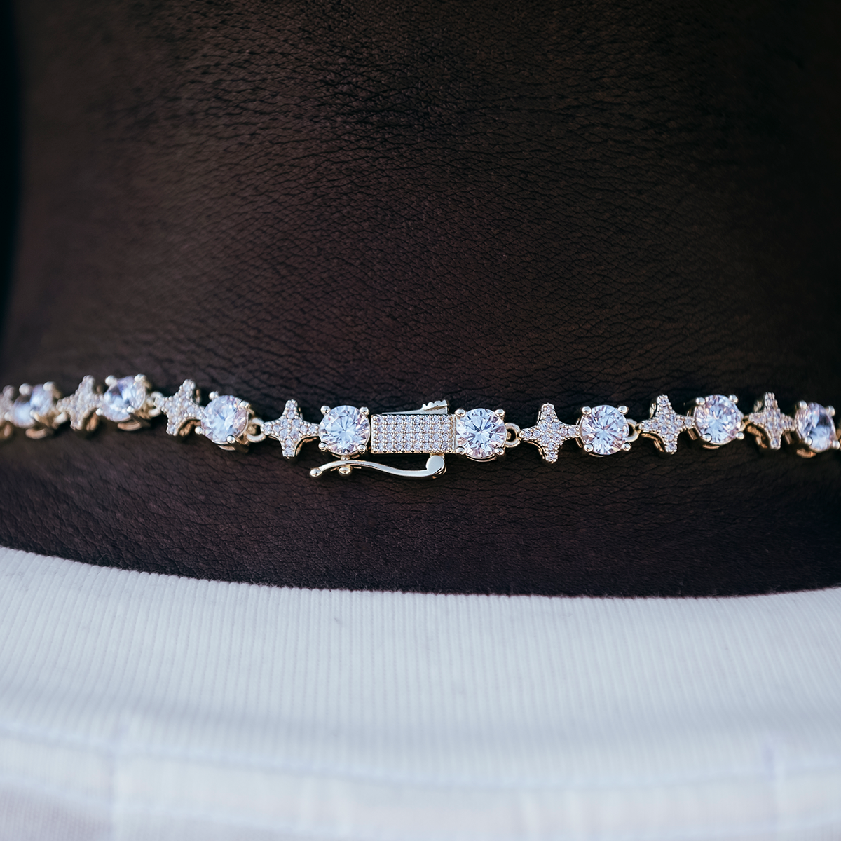 Round Stone Star Tennis Chain in Yellow Gold - 8mm