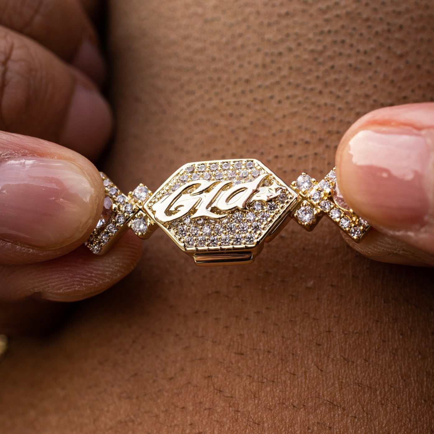 Cloister Link Chain in Yellow Gold - 10mm